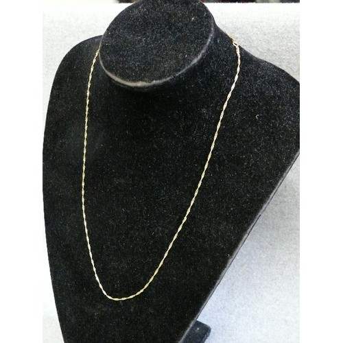 28 - A 9CT GOLD CHAIN 24 INCHES WEIGHT 1.57GR