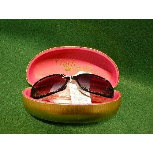 52A - A PAIR OF LIPSY OF LONDON DESIGNER SUNGLASSES. IN ORIGINAL BOX