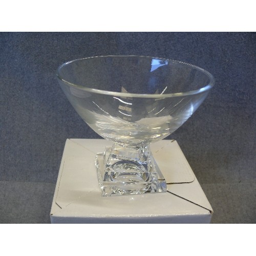 105A - STYLISH CRYSTAL BOWL BY JG DURAND WITH BOX