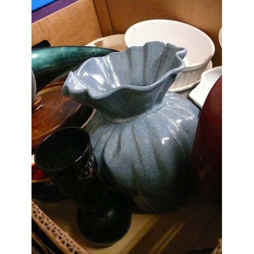 320 - BOX OF QUALITY HOUSE CLEARANCE ITEMS -  VASES, POTS ETC