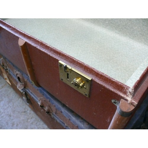 394 - VINTAGE BENTWOOD STEAMER TRUNK, LINED IN GREEN PLUS A VINTAGE TRAVEL CHEST WITH STUD/METAL BANDING D... 