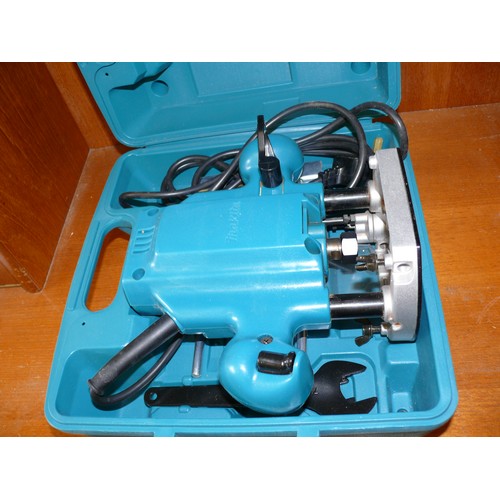 410 - MAKITA  ROUTER MODEL 3620 WITH INSTRUCTION MANUAL AND BOX