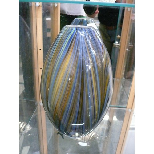 4A - HAND BLOWN ART GLASS VASE IN BROWNS AND GREENS