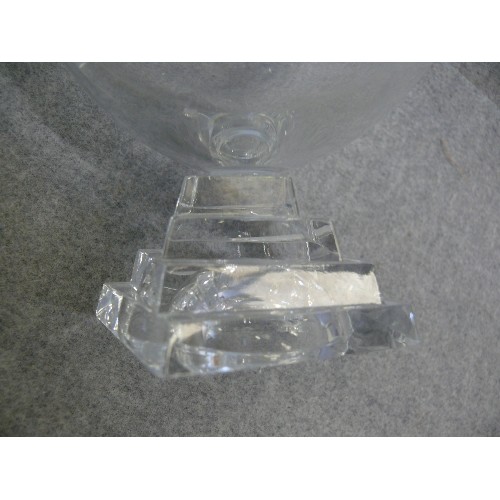 105A - STYLISH CRYSTAL BOWL BY JG DURAND WITH BOX