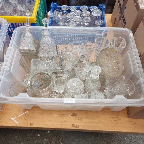 199A - LARGE CRATE OF RETRO GLASSWARE