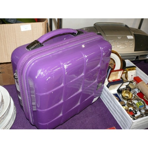 287 - A PURPLE VANITY CASE BY ANTLER