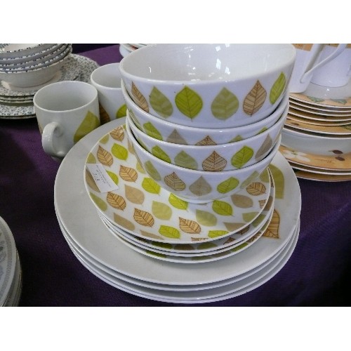 315 - 2 X PART DINNER SETS - FINESSE FINE PORCELAIN AND WATERSIDE FINE CHINA