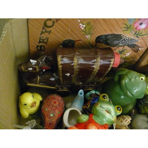 322 - BOX OF QUALITY HOUSE CLEARANCE ITEMS -  FROGS, SHEEP,  SWANS, PAPERWRIGHT ETC