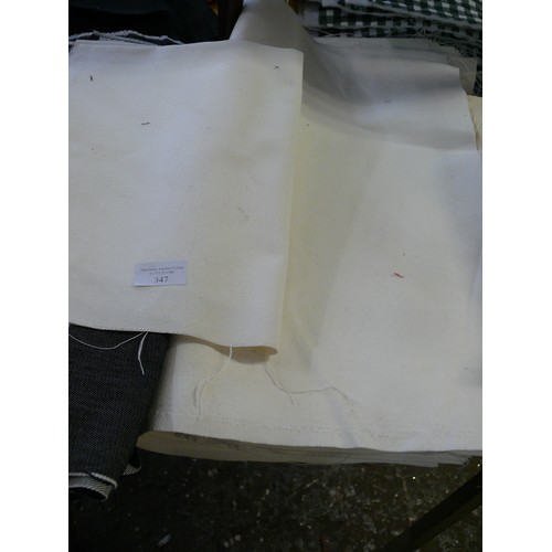 347 - QUANTITY OF SQUARES OF WHITE CANVAS FABRIC 100% COTTON 50CM X 60CM