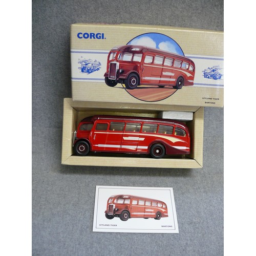 86 - 5 DIECAST VEHICLES INCLUDING 2 GILBOW SINGLE DECKER BUSES, MATCHBOX GOANNA VAN PLUS 2 CORGI COACHES