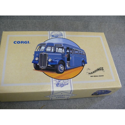 86 - 5 DIECAST VEHICLES INCLUDING 2 GILBOW SINGLE DECKER BUSES, MATCHBOX GOANNA VAN PLUS 2 CORGI COACHES