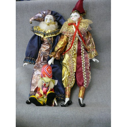 112 - 3 DECORATIVE PORCELAIN CLOWN FIGURES