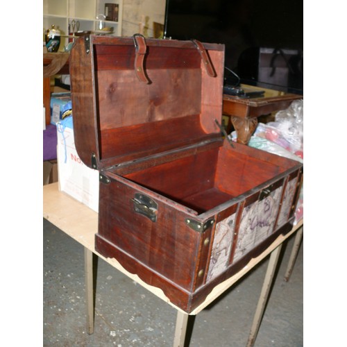 178 - A VERY NICE LARGE VINTAGE STYLE WOODEN GLOBE STORAGE CHEST