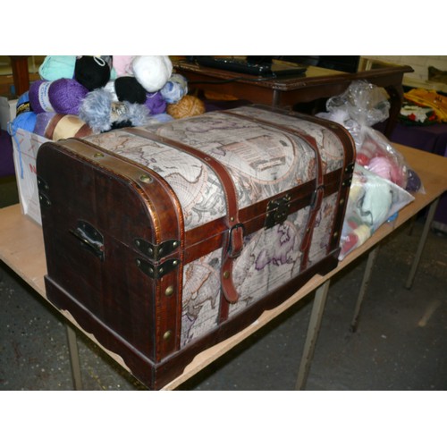 178 - A VERY NICE LARGE VINTAGE STYLE WOODEN GLOBE STORAGE CHEST