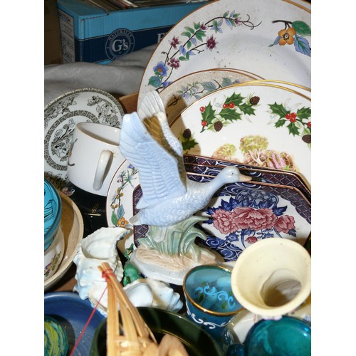 169 - A NICE SELECTION OF GOOD QUALITY CHINA AND GLASS ITEMS