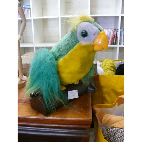 161 - A VERY NICE VINTAGE BATTERY OPERATED PARROTT