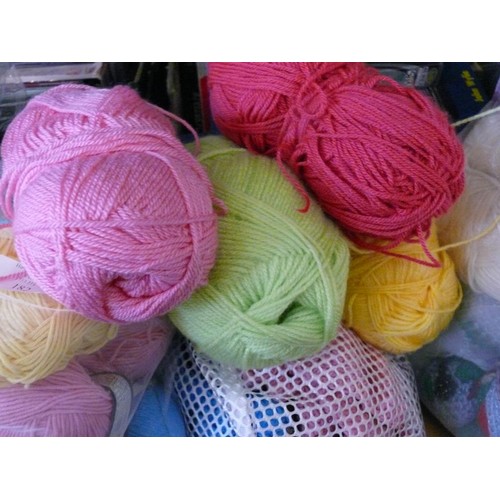 182 - A VERY LARGE COLLECTION OF NEW COTTON YARN IN VARIOUS COLOURS