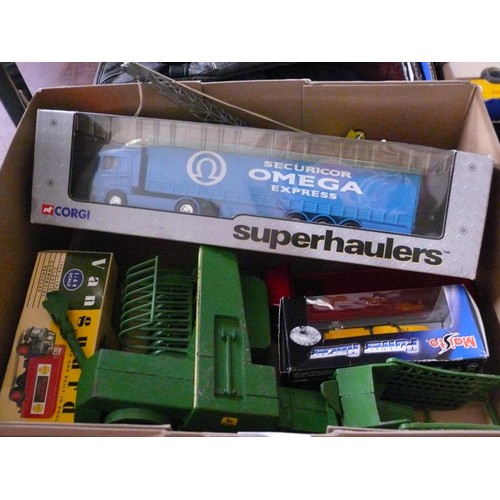 187 - A BOX OF COLLECTORS VEHICLES TO INCLUDE CORGI SUPERHAULERS, VANGUARDS, MATCHBOX ETC