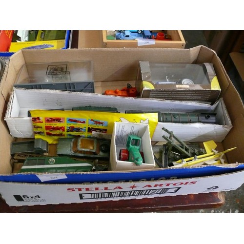 204 - A BOX OF COLLECTORS VEHICLES TO INCLUDE DINKY, HUSKY, CORGI ETC