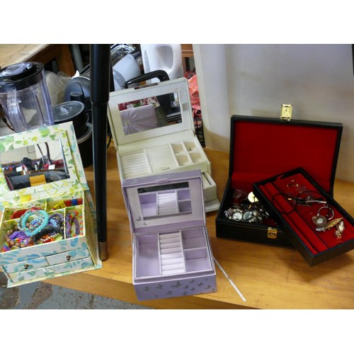 241 - 4 DECORATIVE JEWELLERY BOXES, 2 WITH CONTENTS OF COSTUME JEWELLERY