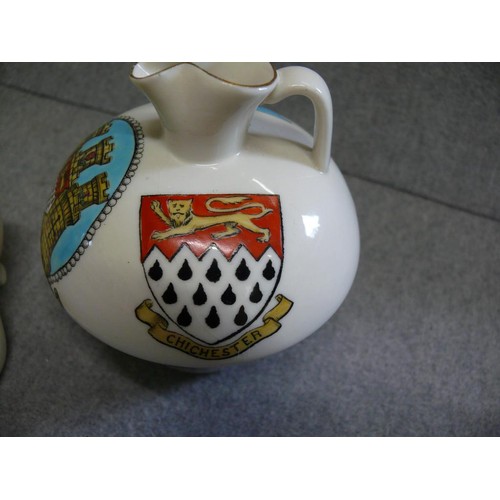 38 - A PIECE OF W.H.GOSS CRESTED WARE, VERY RARE PIECE.  THIS A GOOD SIZE JUG REPRODUCTION OF THE ROMAN E... 