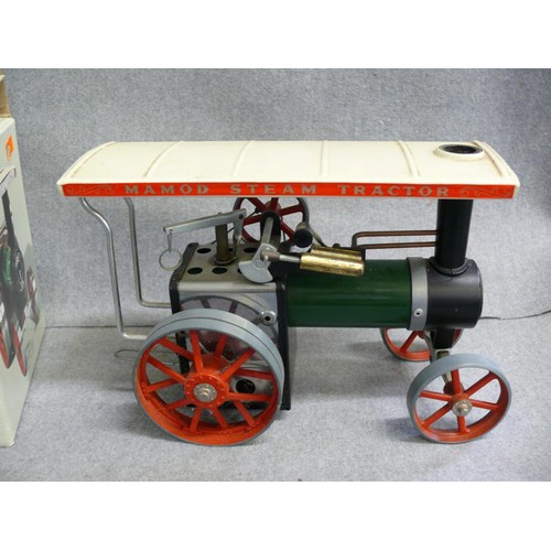 78B - A MAMOD STEAM TRACTOR AS NEW IN BOX, NEVER BEEN RUN