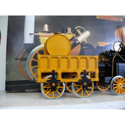 81 - A HORNBY RAILWAYS REAL STEAM STEPHENSONS ROCKET TRAIN SET 3.5 GAUGE WITH ORIGINAL BOX AND BOX