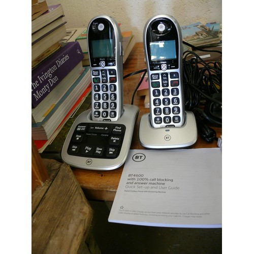 405 - BT4600 DIGITAL CORDLESS PHONE AND ANSWER MACHINE WITH MANUAL PLUS TRIO TELEPHONE SET