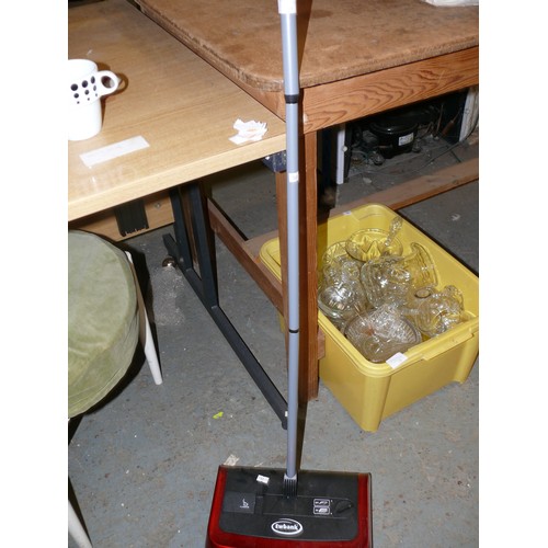 410 - EWBANK FLOOR SWEEPER