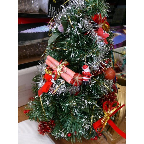 283 - A QUANTITY OF CHRISTMAS ITEMS TO INCLUDE TREES, LIGHTS ETC ONLY 151 DAYS TO GO!!!