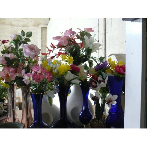 293 - A NICE LARGE SELECTION OF ARTIFICIAL FLOWERS