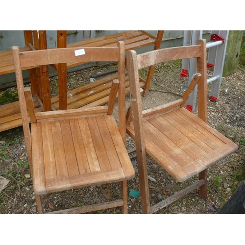 313 - 2 WOODEN FOLDING GARDEN CHAIRS