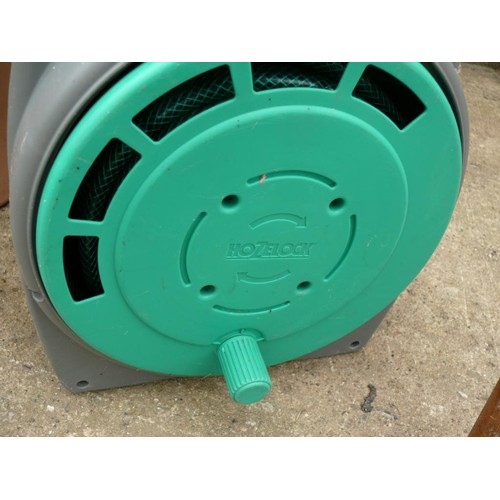 327 - GARDEN HOSE REEL