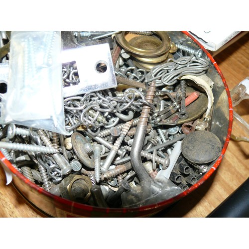 452 - TIN OF SCREWS, HINGES, BOLTS, CHAINS AND GENERAL USEFUL DIY ITEMS