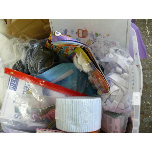 153 - A LARGE BOX OF STATIONERY AND CRAFT ITEMS TO INCLUDE PAINTS AND PAINT BRUSHES, SCRAP BOOK, NOTEBOOKS... 