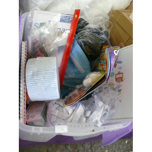 153 - A LARGE BOX OF STATIONERY AND CRAFT ITEMS TO INCLUDE PAINTS AND PAINT BRUSHES, SCRAP BOOK, NOTEBOOKS... 