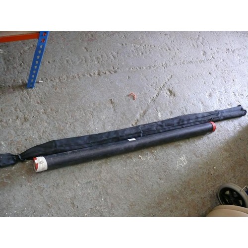 475 - 2 X FISHING RODS PREMIER CARP ROD 3.3M 2 SECTION AND A CRUISADER 10FT MATCH ROD, MODEL 2395302