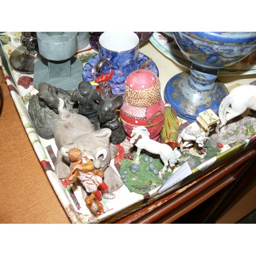 222 - A TRAY OF VARIOUS DECORATIVE ITEMS TO INCLUDE ANIMALS. GOBLET WINE GLASSES, SLATE THERMOMETER ETC