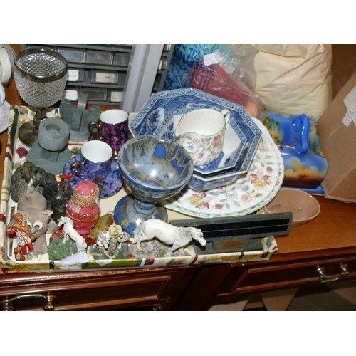 222 - A TRAY OF VARIOUS DECORATIVE ITEMS TO INCLUDE ANIMALS. GOBLET WINE GLASSES, SLATE THERMOMETER ETC