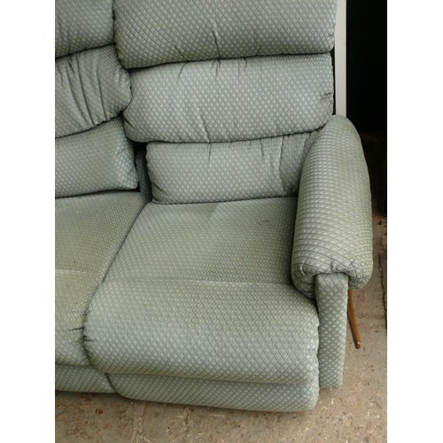 349 - VINTAGE 3 SEAT RECLINING SOFA