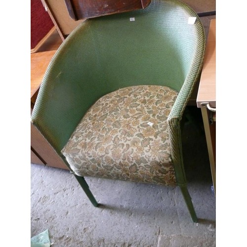 367 - A VINTAGE GREEN LLOYD LOOM STYLE CHAIR