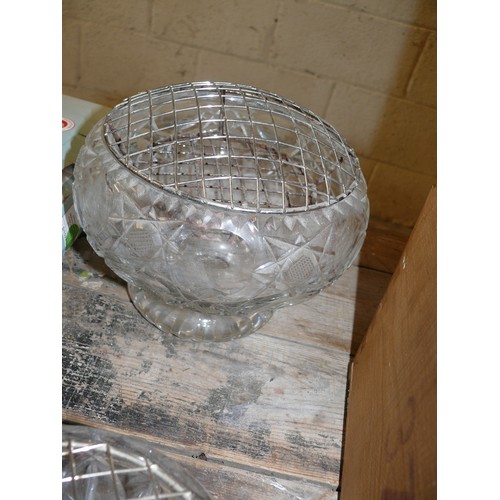 395 - 3 CRYSTAL ROSE BOWLS, STAGGERED SIZES