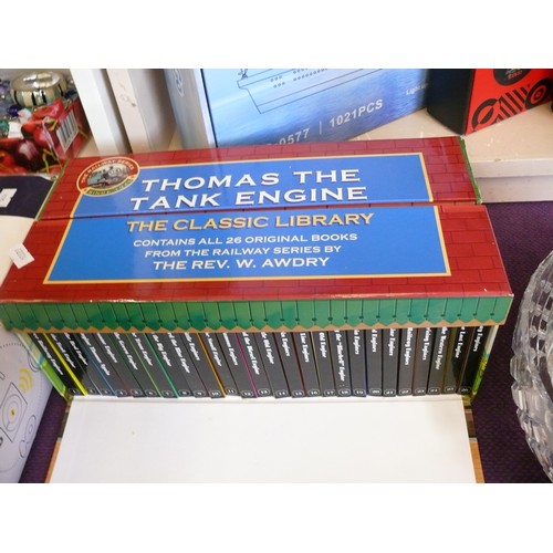 69 - THOMAS THE TANK ENGINE CLASSIC LIBRARY BOOK SET