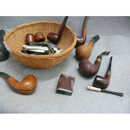 108 - A BASKET OF VERY NICE VINTAGE PIPES TO INCLUDE A N UNUSUAL CLAY PIPE WITH METAL TOP AND A PIPE WITH ... 