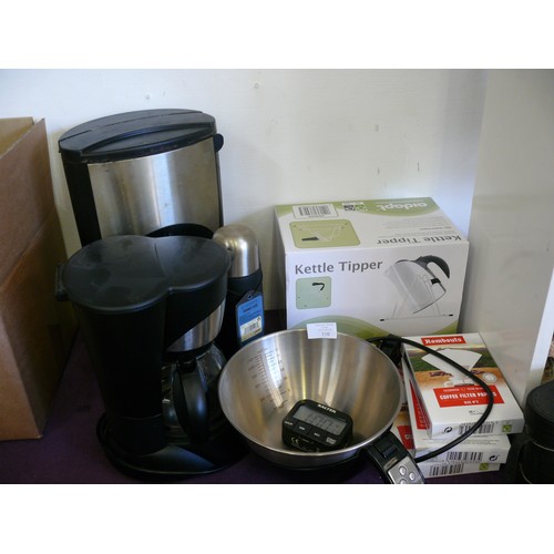 110 - A SELECTION OF KITCHENWARE TO INCLUDE A COFFEE MACHINE WITH FILTERS, KETTLE TIPPER AND A SET OF MORP... 