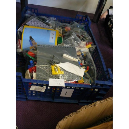 139 - TRAY OF BAGS OF LEGO PLUS AN INSTRUCTION BOOK