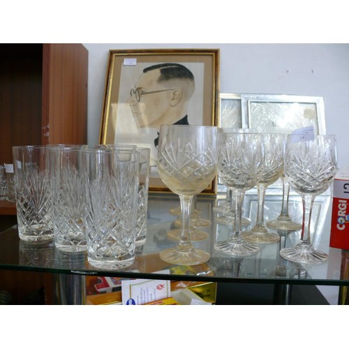 147 - A NICE SET OF MATCHING CRYSTAL WINE GLASSES AND TUMBLERS