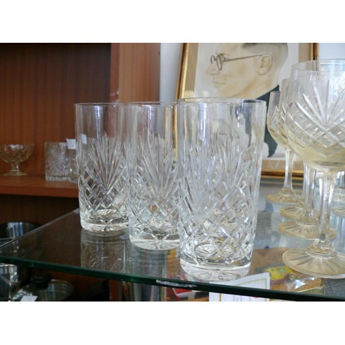 147 - A NICE SET OF MATCHING CRYSTAL WINE GLASSES AND TUMBLERS