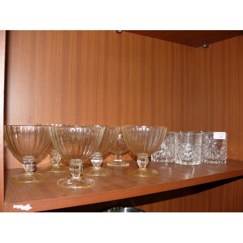 149 - A SHELF OF VARIOUS CRYSTAL AND GLASSWARE