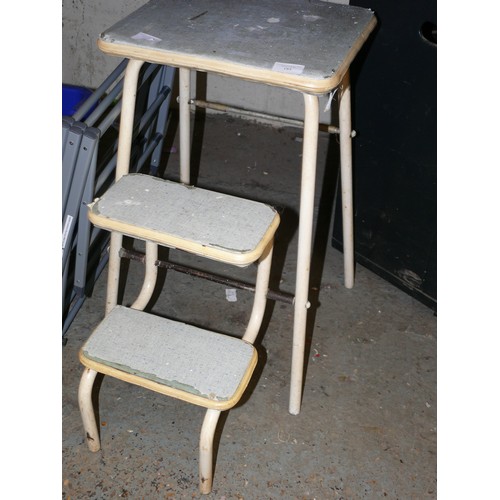 184 - A VINTAGE STEP STOOL